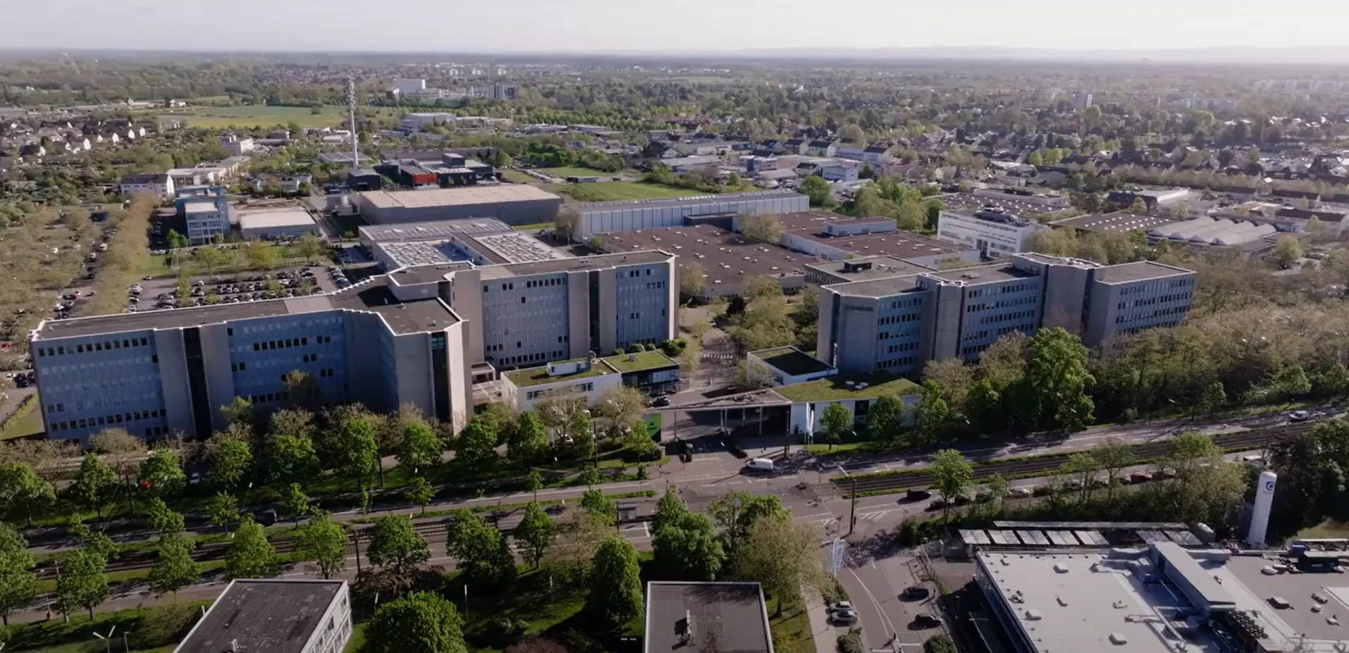 Luftaufnahme des Karlspark Technologiezentrums an der Siemensallee 84 in Karlsruhe.
