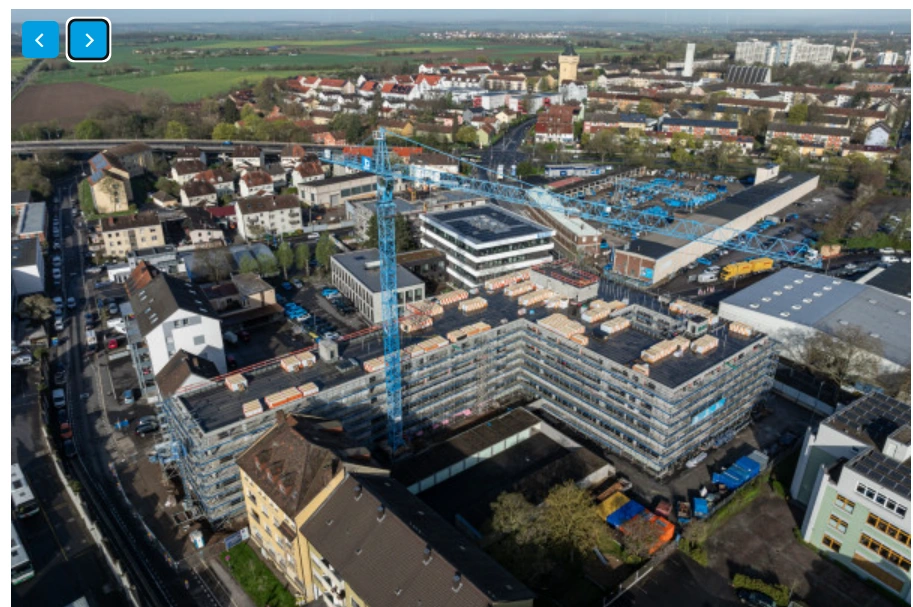 Luftaufnahme des Glöckle-Bürogebäudes in Schweinfurt während der Bauphase.